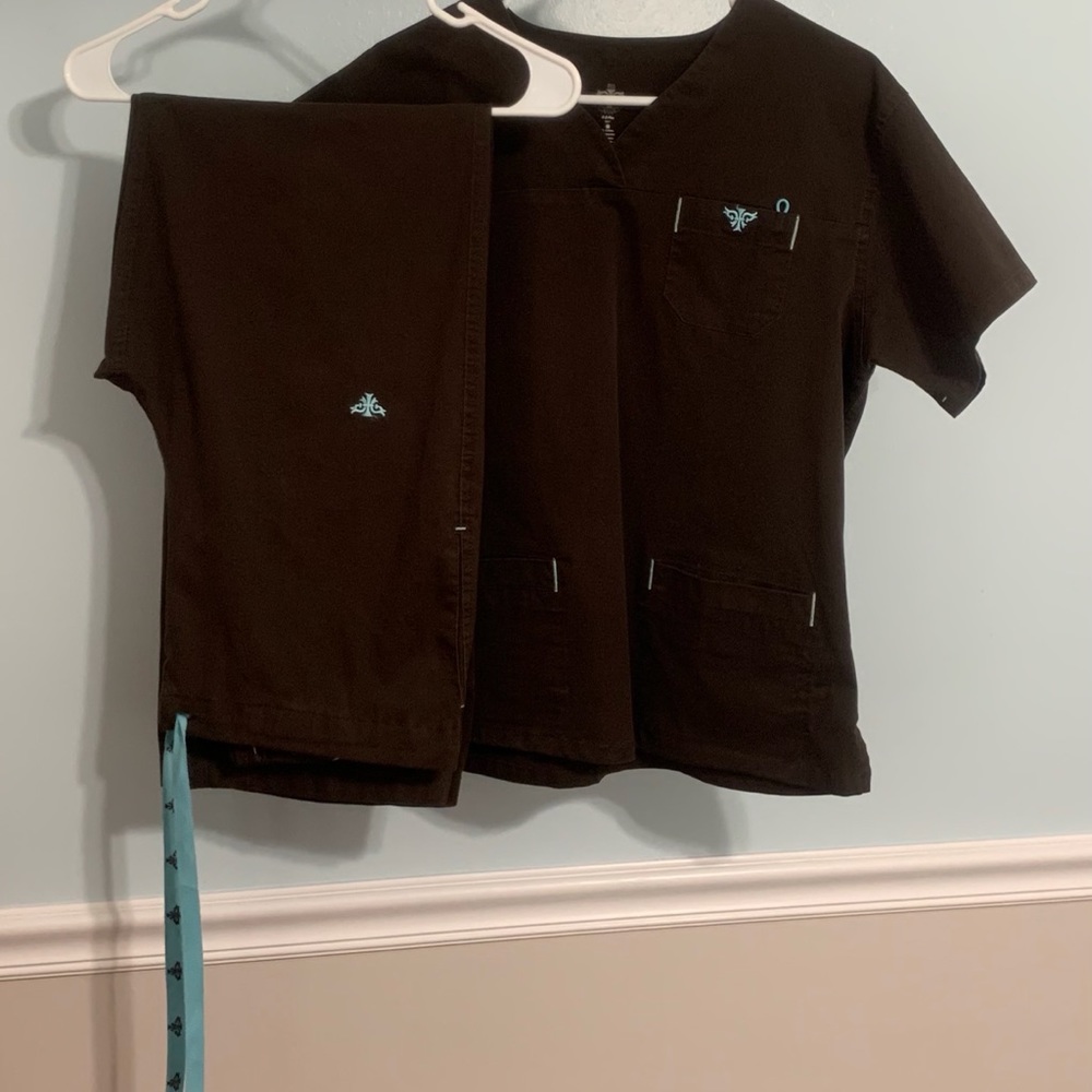 Med Couture Scrub Set